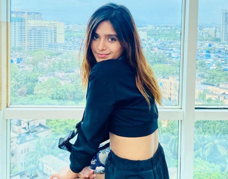 Actress Pranati Rai Prakash Is A True Admirer Of Natural Beauty; Gets Lost In The Serendipity