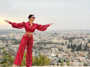 Urvashi Rautela’s Picture goes viral while praying at the Church of the Holy Sepulchre creates Havoc fans talk about Israel Palestine